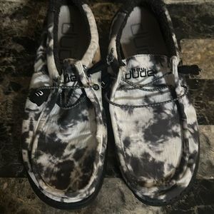 Hey dude Wally 10m used